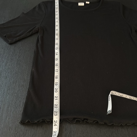 Gap Ribbed Tee - Picture 3 of 9